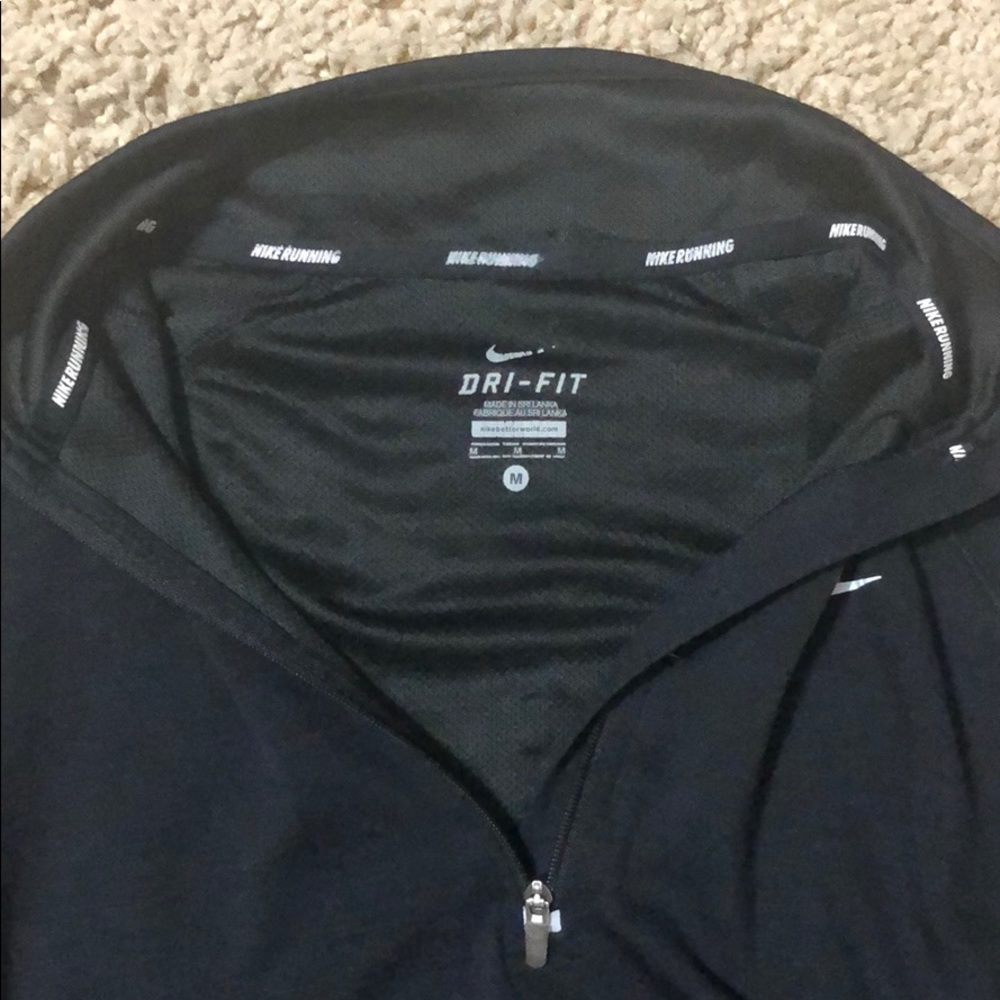 Black Nike Dri-Fit sweater - Picture 3 of 5